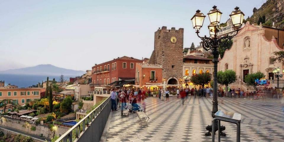 Апартаменти Taormina By The Sea Маццео Екстер'єр фото